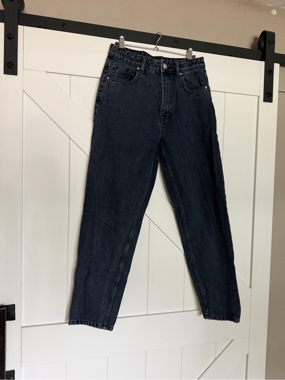 Zara Women’s Dark Indigo Relaxed Jeans